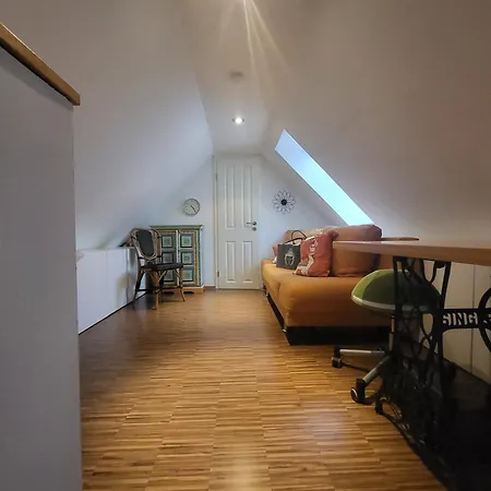 Apartment Frida - Dachpalais, Nahe City, Hbf Und Wertach-park *